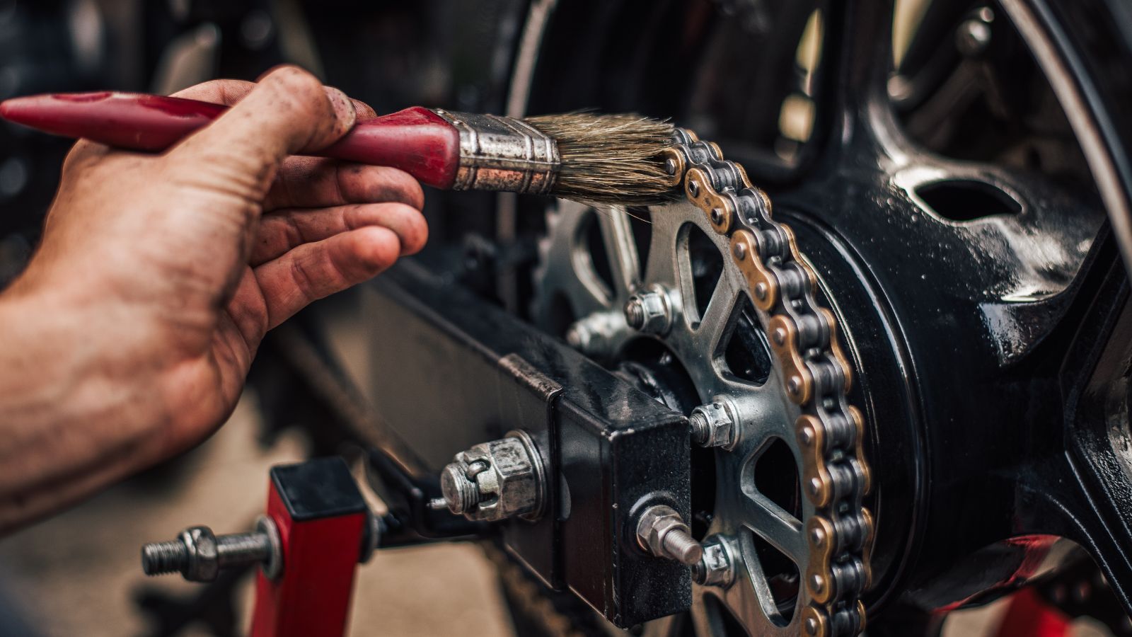 How to Wax Your Motorcycle Chain While Touring: A Clear Guide
