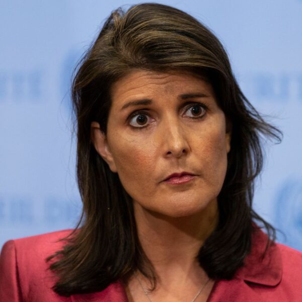 “No Different Than a Democrat” Nikki Haley’s Bold Proposal Targets Anonymous Iranian…